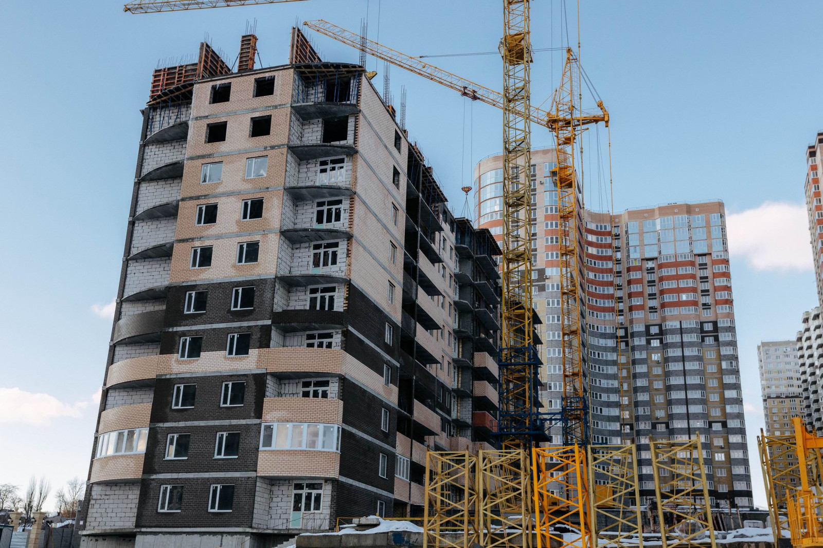 С начала года в Ростовской области введено в эксплуатацию 257,6 тысячи квадратных метров жилья в многоквартирных домах