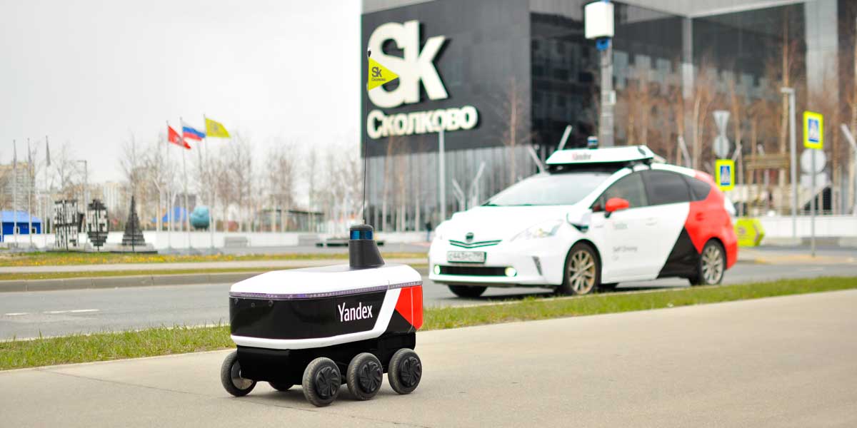 Робот-курьер «Яндекса» получил первую работу в Сколково