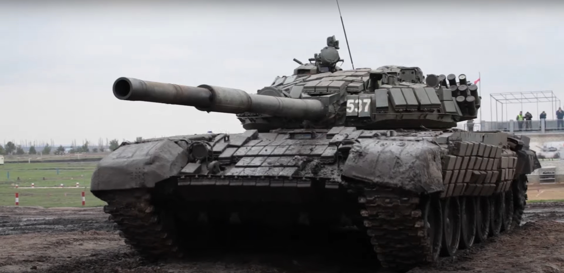 В гвардейской танковой армии ЗВО начался перевод военной техники на летний режим эксплуатации