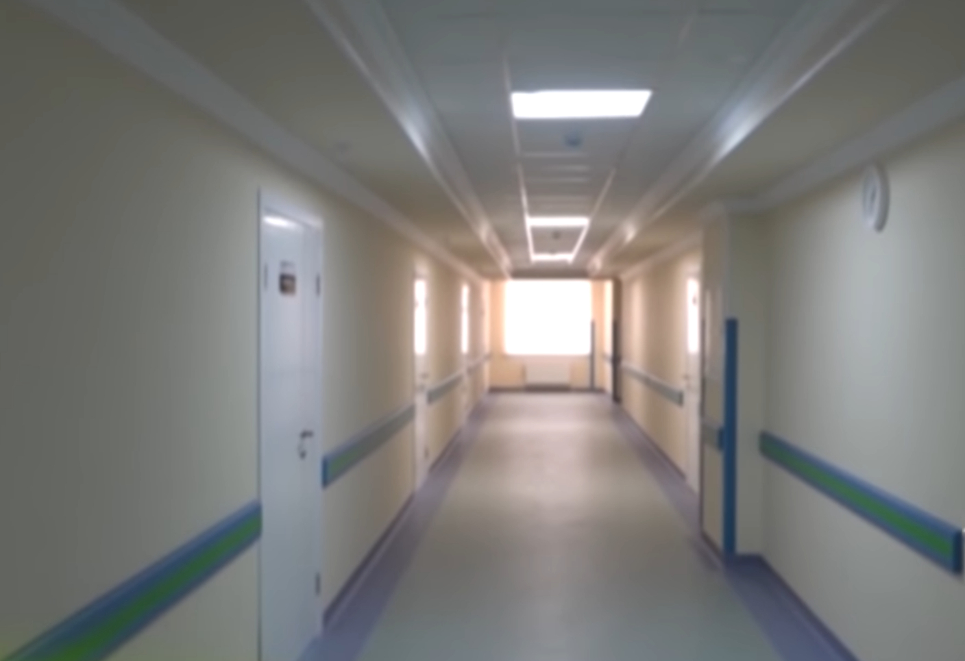 Кадыров посетил больницу для зараженных коронавирусом в Грозном