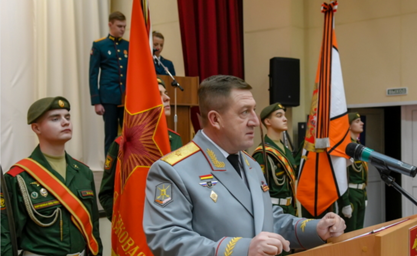 Командующий танковой армии ЗВО поздравил фронтовиков с Днем Победы