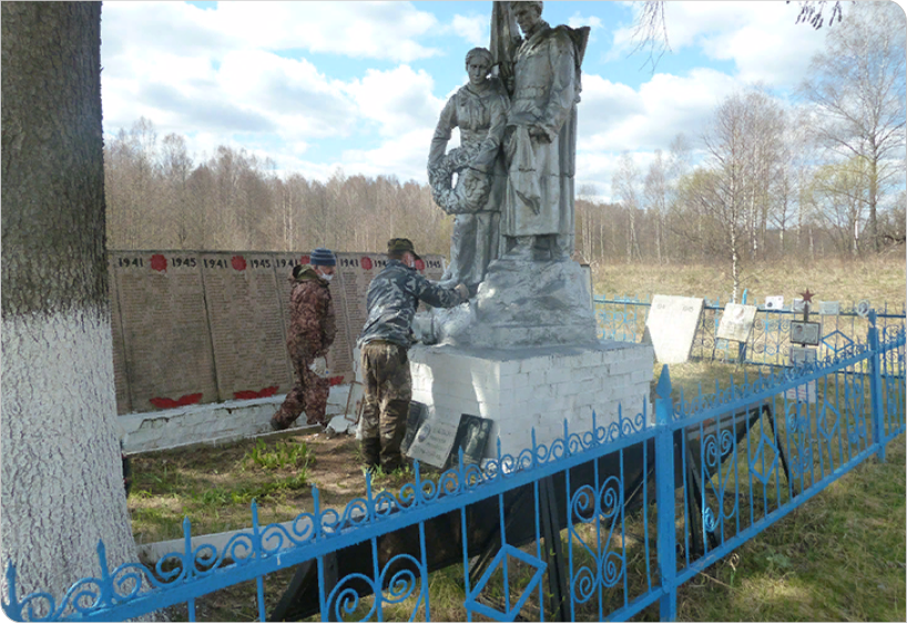 В Орловской области благоустраивают воинское захоронение