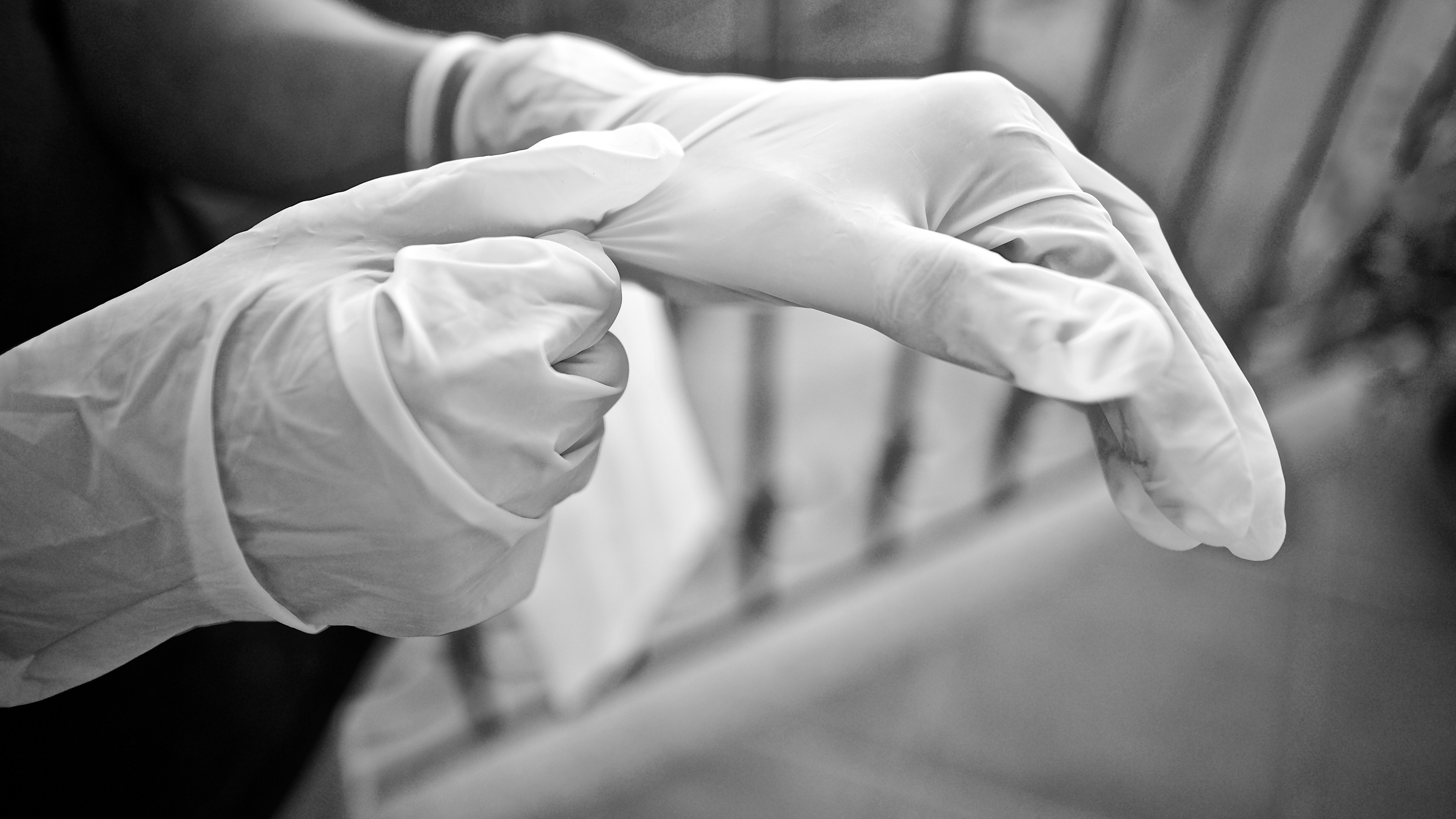 Доктор медицинских наук: тканевые перчатки подойдут для профилактики COVID-19