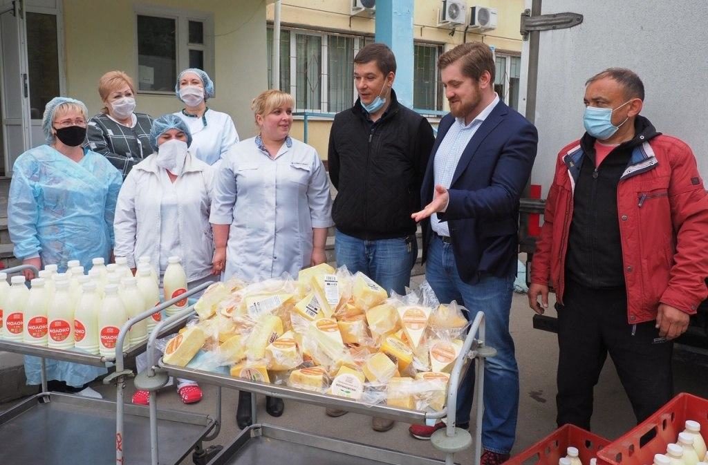 В Калужской области медикам подарили продукцию АПК