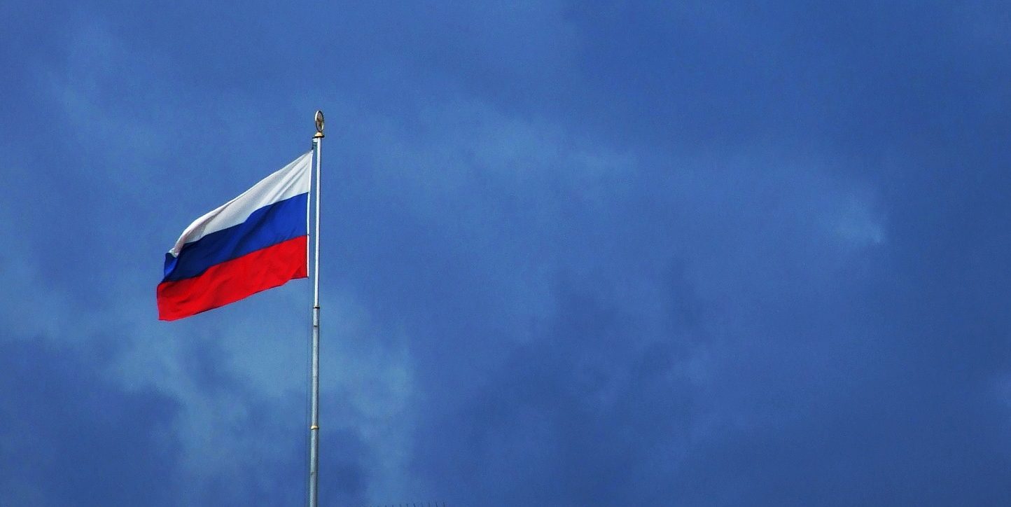 Государственный флаг был поднят на Камчатке, что означает стартом празднования Дня Победы