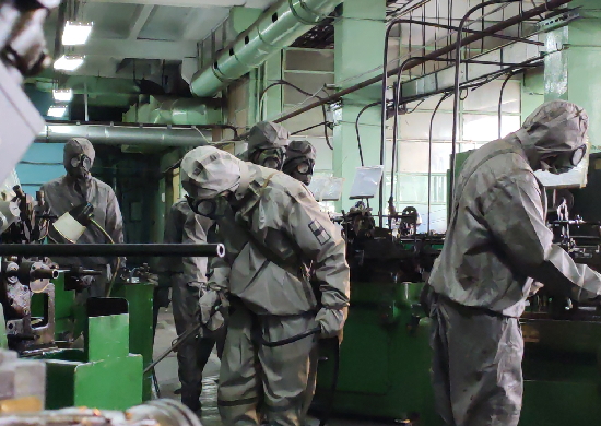 Военные специалисты провели спецобработку объектов приборостроительного завода в Улан-Удэ