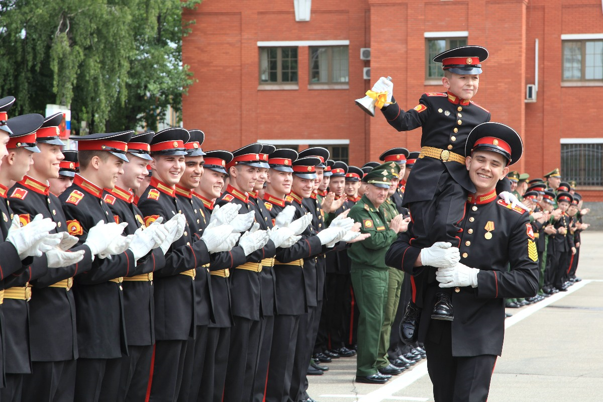 В Московском суворовском военном училище провели последний звонок в онлайн-режиме