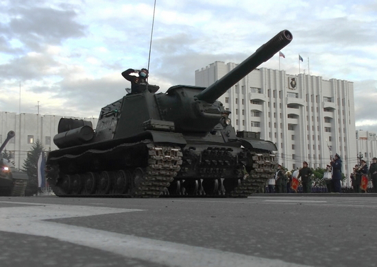 В Хабаровске в военном параде примут участие более 3,5 тыс.человек