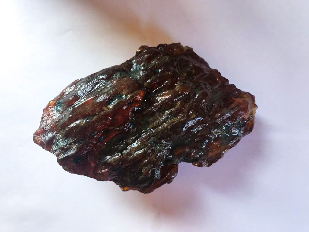 Сотрудники Калининградского янтарного комбината  добыли самородки-рекордсмены янтаря