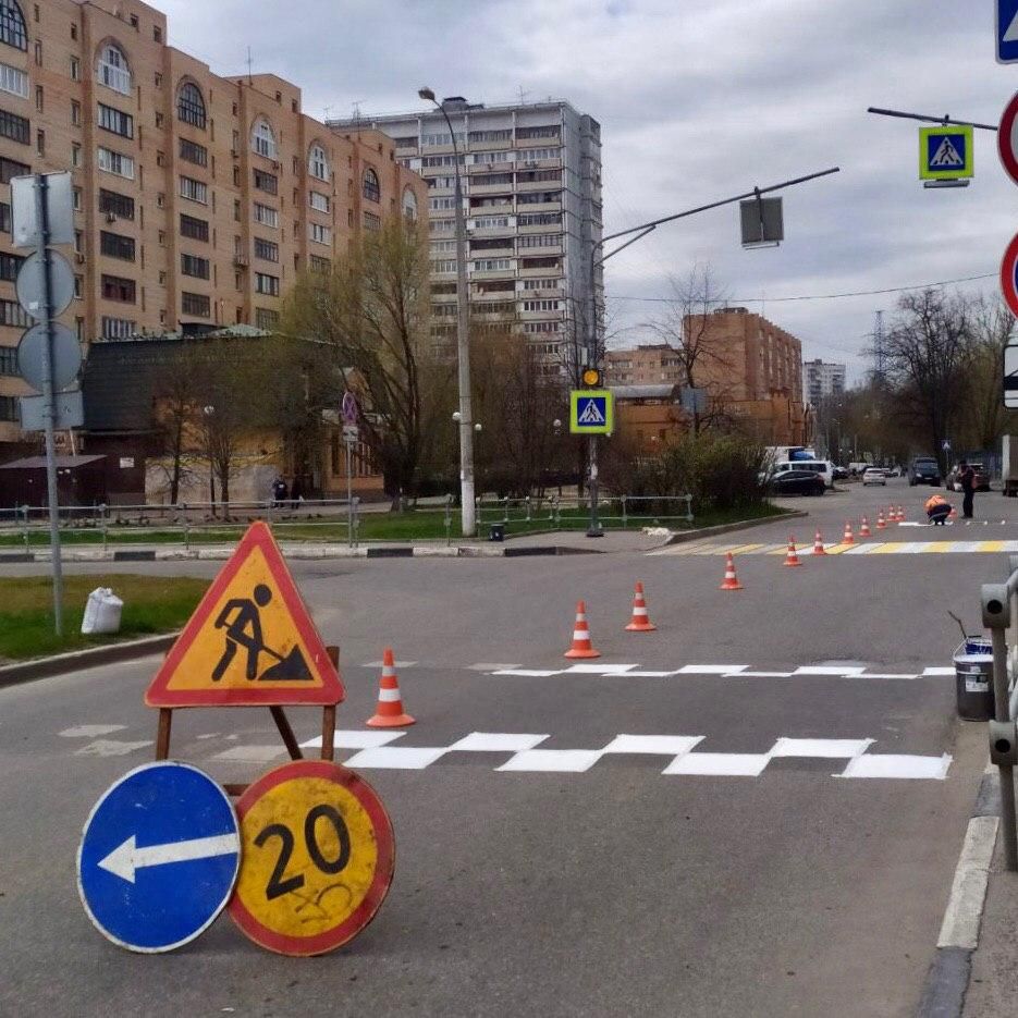 В Московской области продолжаются работы по восстановлению дорожной разметки