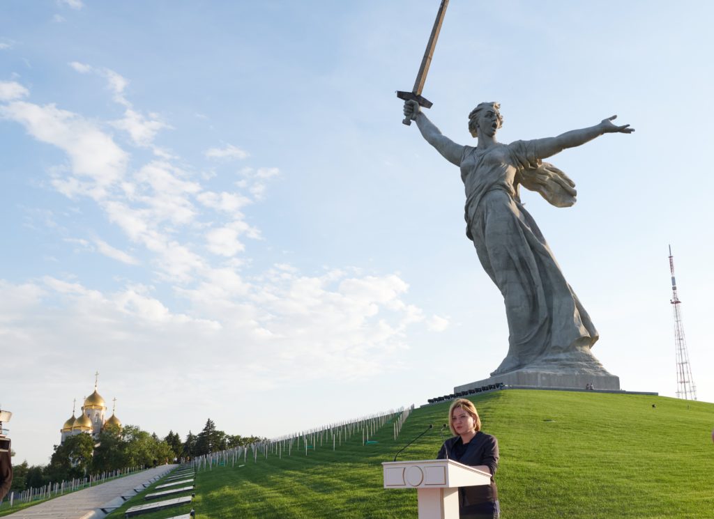 После реставрации открыли скульптуру «Родина-мать зовёт!» в Волгограде