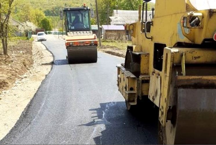 В Кавалеровском районе Приморья отремонтировали дороги
