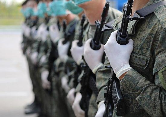 Мотострелковые дивизии Белгородской области получили свыше 1,5 тыс. автоматов