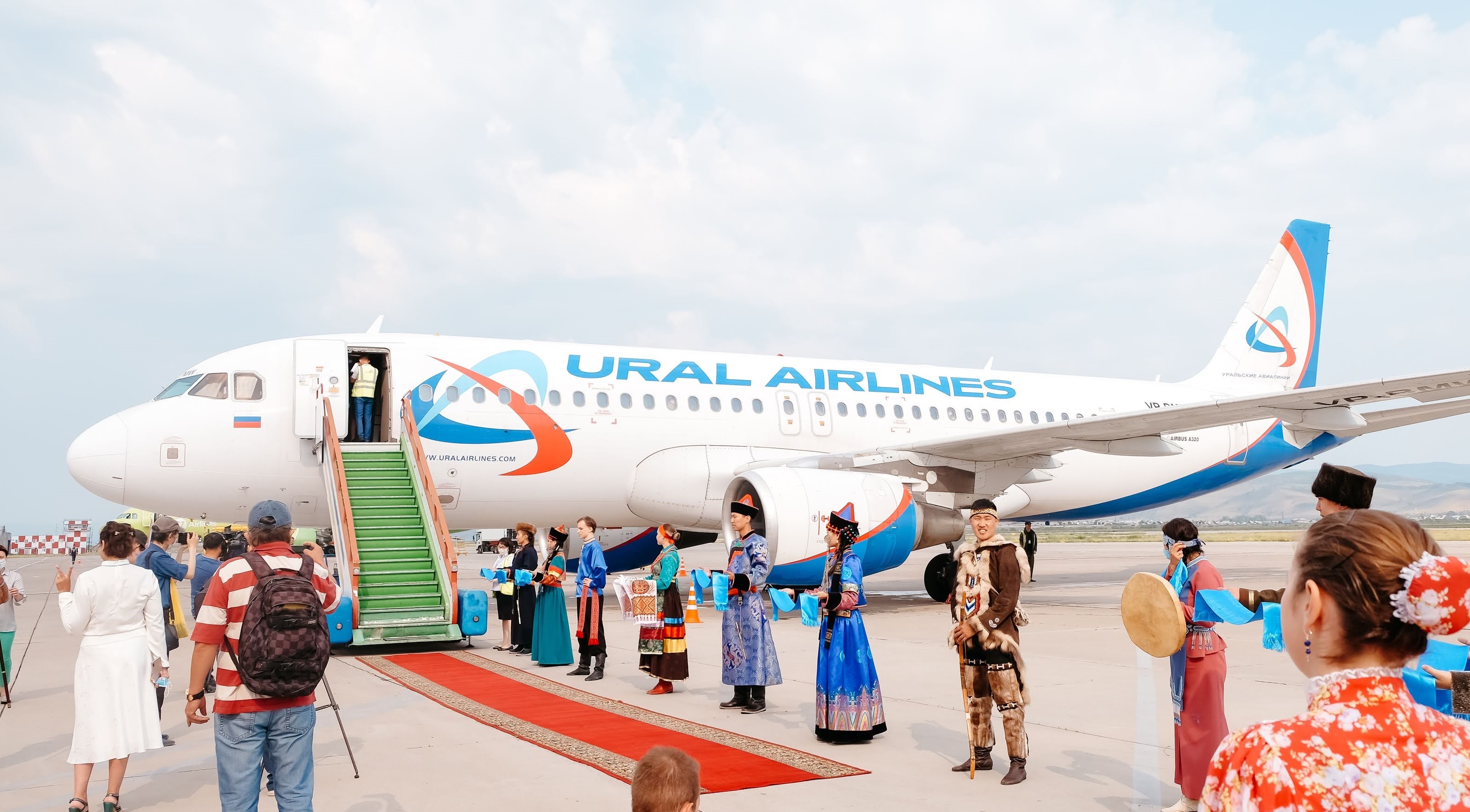 Первый туристический чартерный рейс прибыл в Бурятию