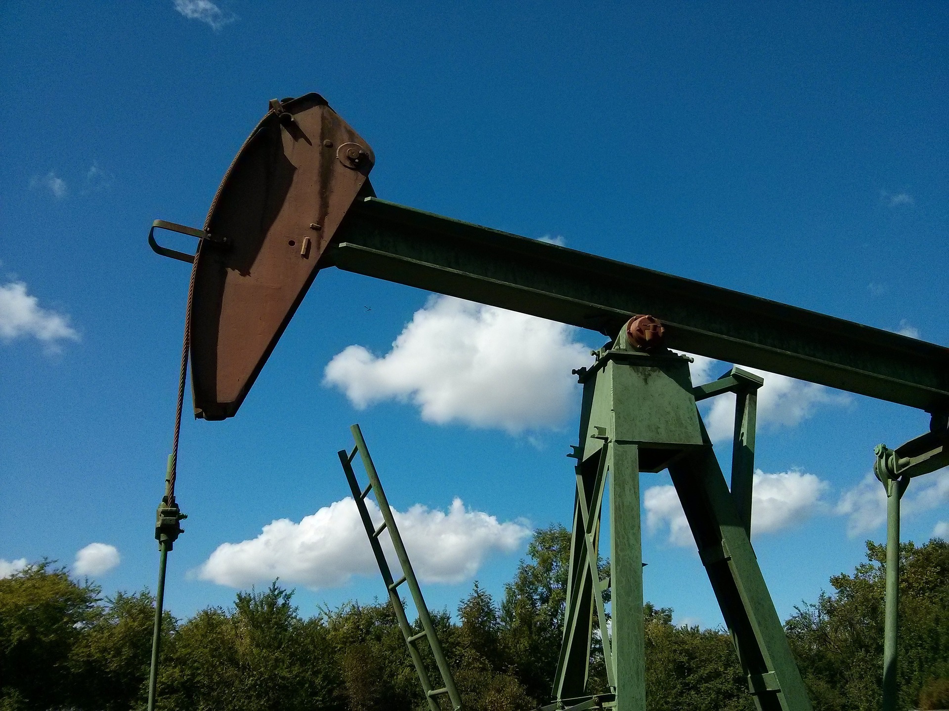 США рассчитывают остановить спецоперацию установив потолок цен на российскую нефть