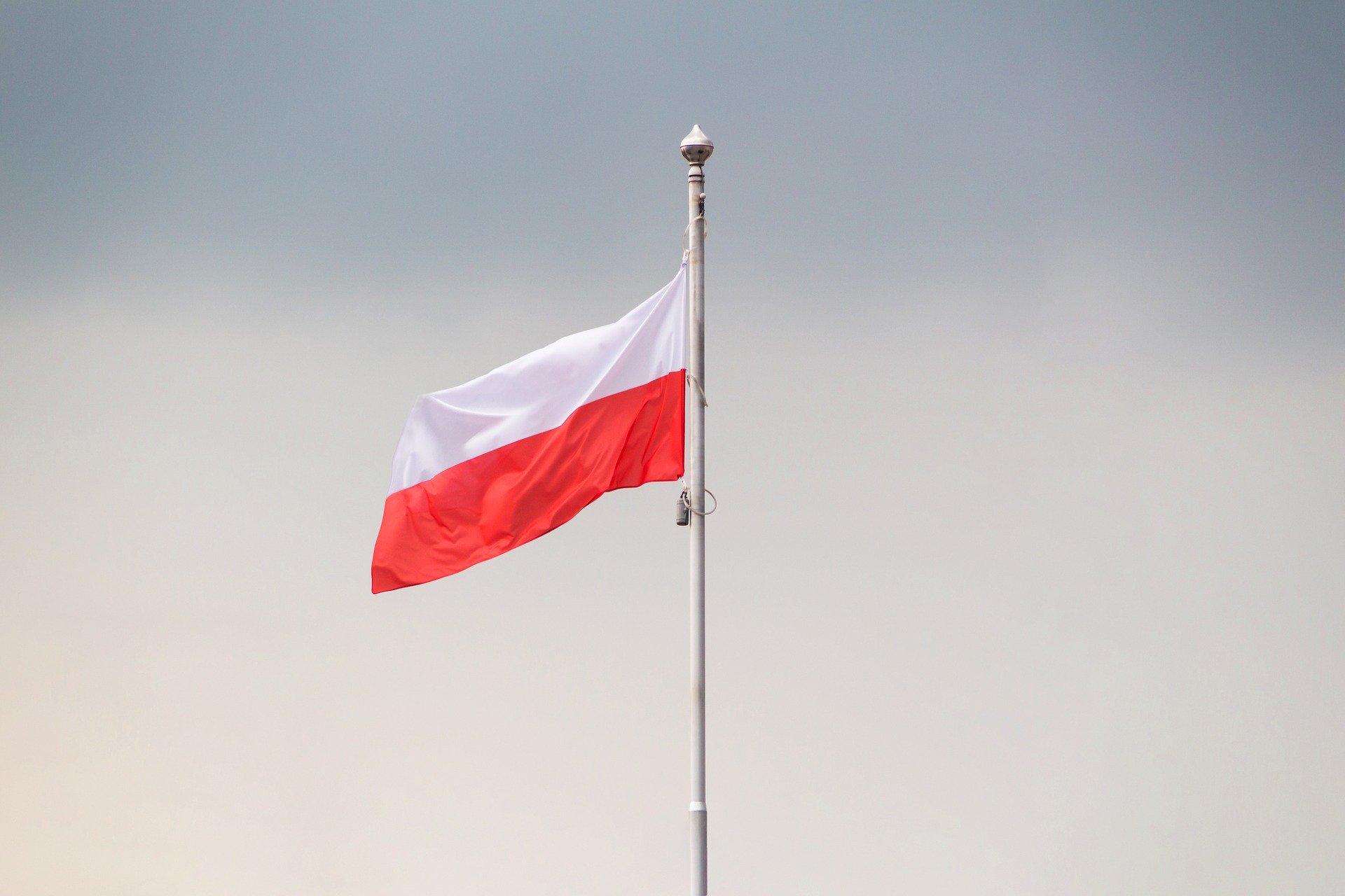 Митрахович: Польша продолжает искать лазейки в законах ЕС против «Северного потока-2»