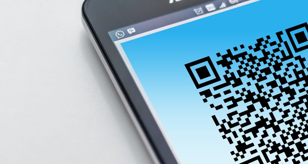 Российские врачи получат QR-коды для социальных сервисов