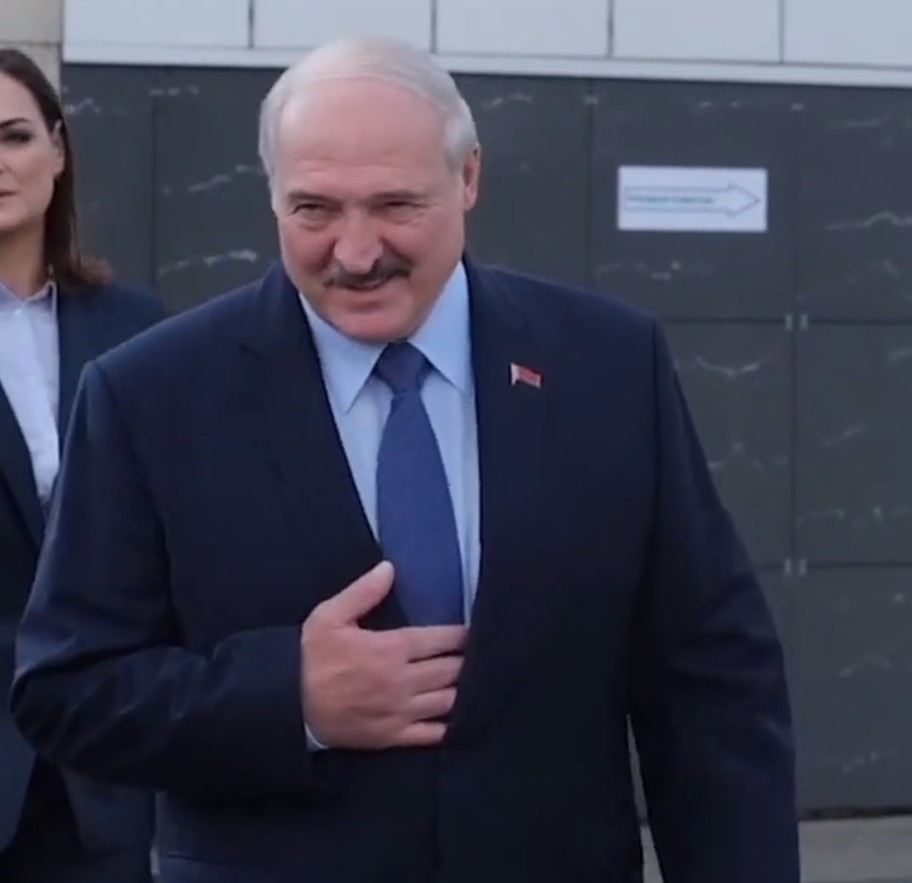 Журналисты медиагруппы «Патриот» поздравляют Александра Лукашенко с победой на выборах в Белоруссии