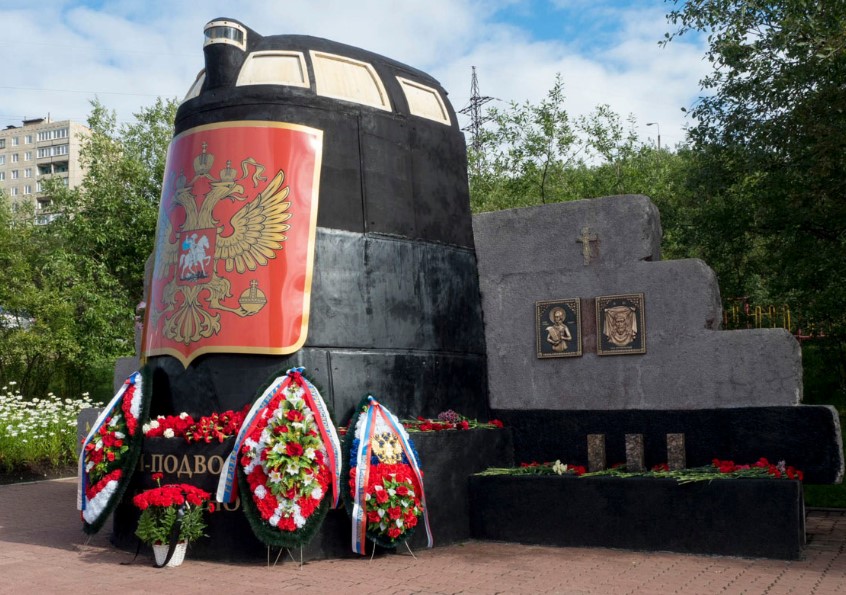 В Мурманской области почтили память моряков с подлодки «Курск»