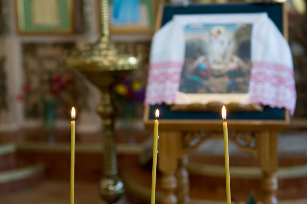 Снаряды ВСУ упали на территорию храма князя Святого Владимира в Донецке