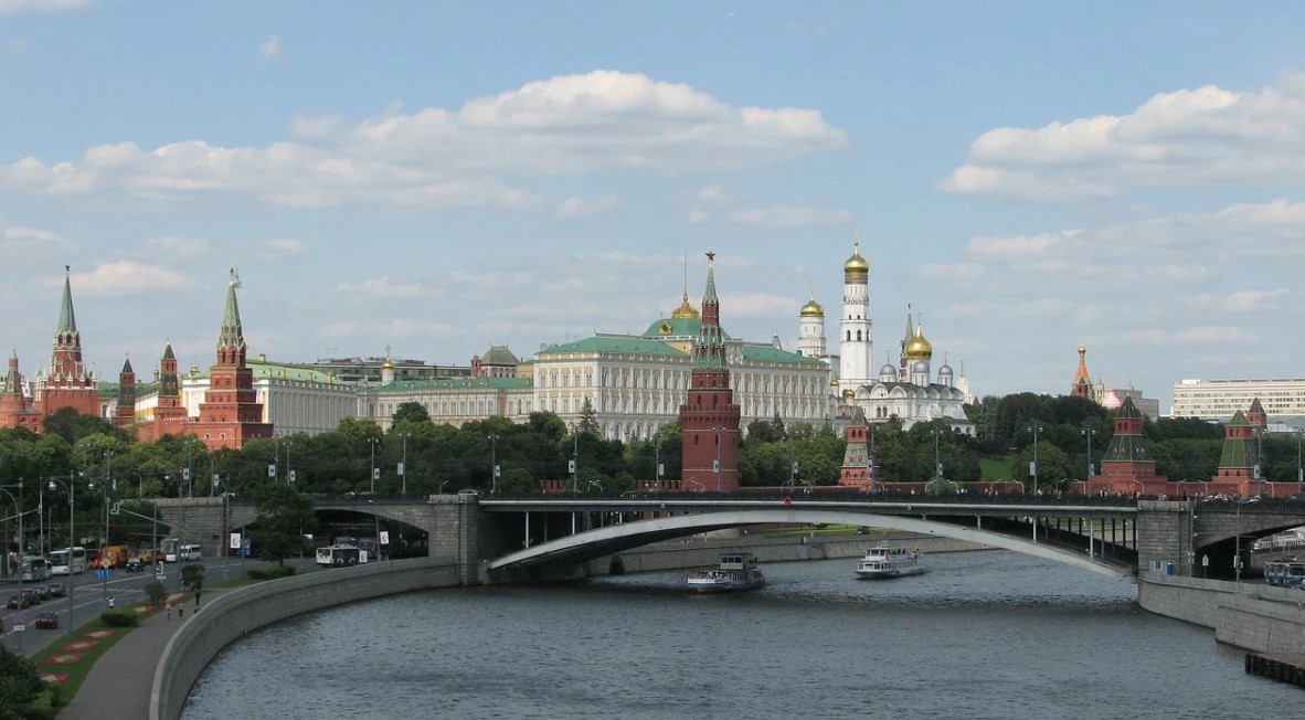 На двух набережных Москвы планируют сделать прогулочный маршрут
