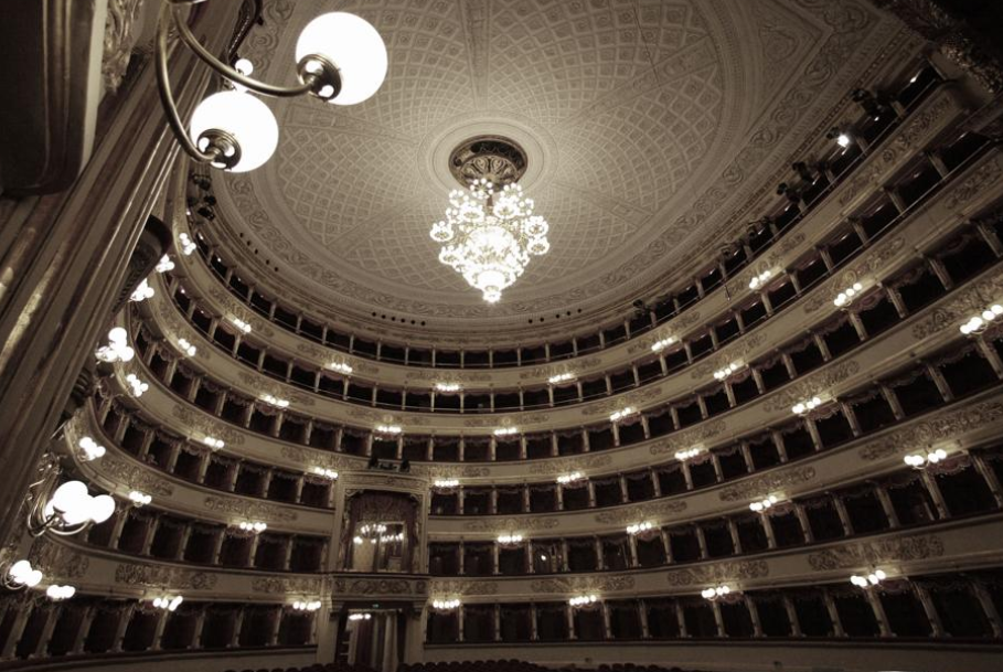 В Милане возобновил работу театр «Ла Скала»