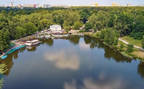 В Москве пройдет сезонный квест «Я шагаю по паркам»