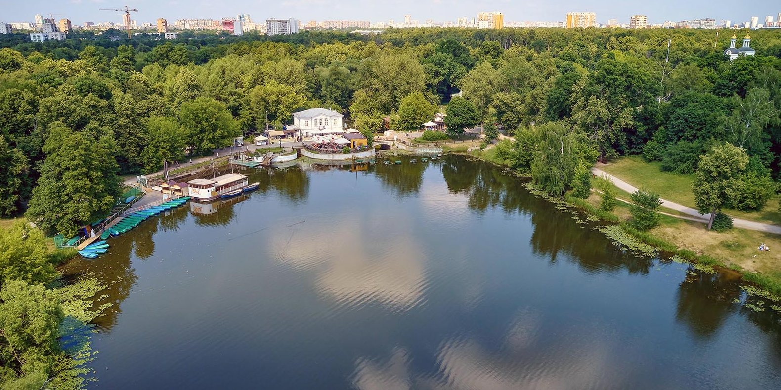 В Москве пройдет сезонный квест «Я шагаю по паркам»