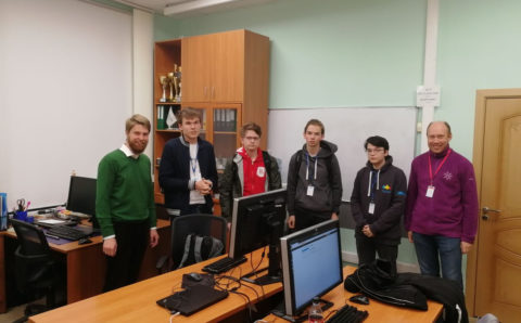 Школьники РФ заняли второе место на Международной олимпиаде по информатике