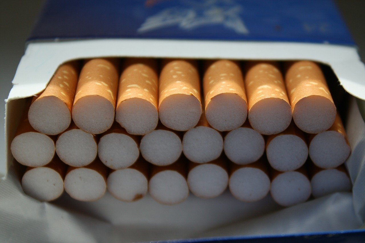 Премьер предложил повысить акцизы на табачные изделия
