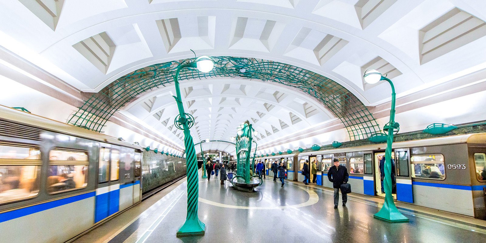 В московском метро и на МЦК проезд в новогоднюю ночь будет бесплатным