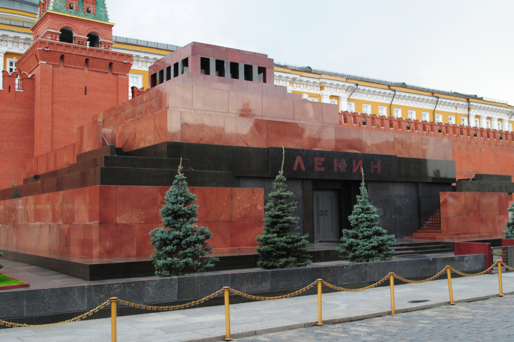 В РФ выберут лучшую концепцию по использованию Мавзолея Ленина