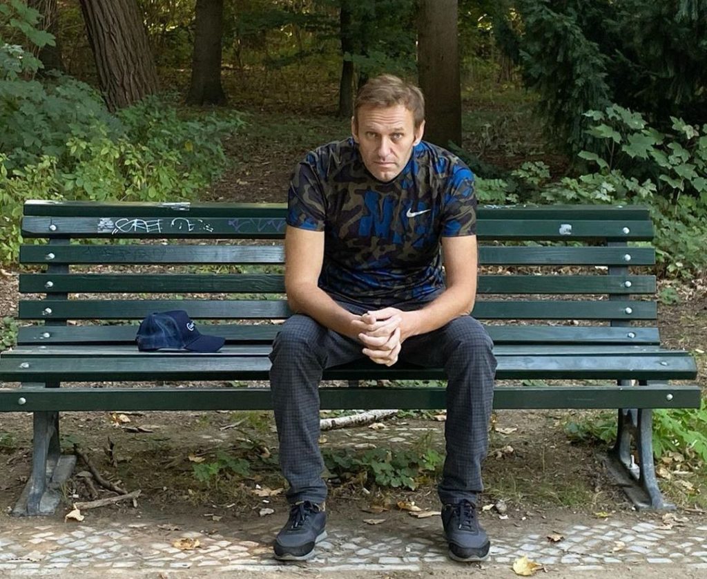 Навальному не вводили атропин во время полета в Германию