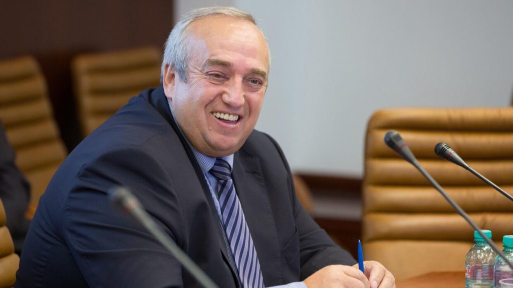 Клинцевич прокомментировал свой уход из Совета Федерации