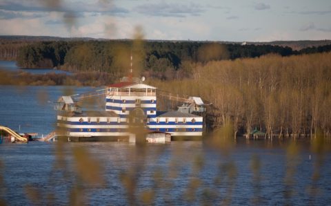 Спасатели в Комсомольске круглосуточно откачивают воду