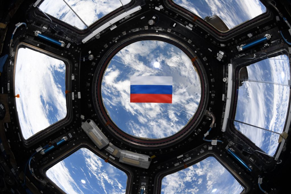 Рогозин опроверг обвинение против астронавта NASA в утечке на «Союзе»