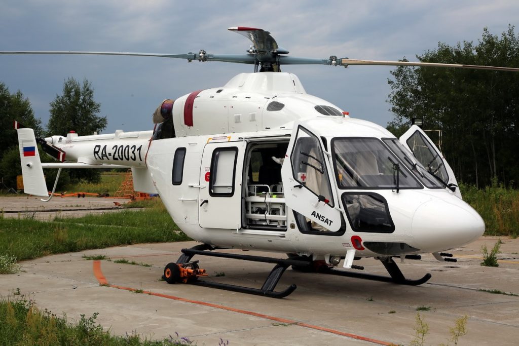В Ленинградскую область передали вертолеты с аппаратами ИВЛ