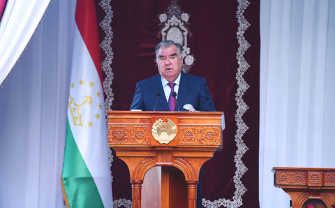 Действующий президент Рахмон победил на выборах в Таджикистане