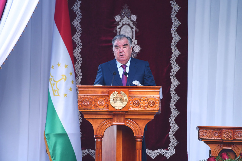 Действующий президент Рахмон победил на выборах в Таджикистане