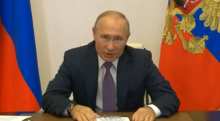 Путин поручил к концу года принять Стратегию развития физкультуры и спорта
