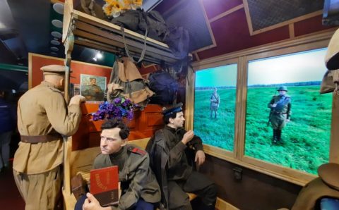 В Петербург прибыл уникальный передвижной музей «Поезд Победы»