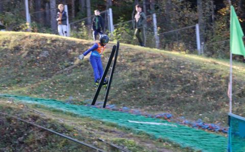 На Сахалине закрылся летний сезон для летающих лыжников