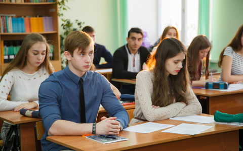 В школах Архангельска будут созданы трудовые бригады