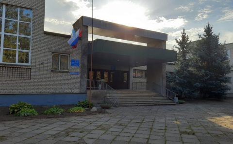 В Псковской области 13 детей потеряли сознание на школьной линейке