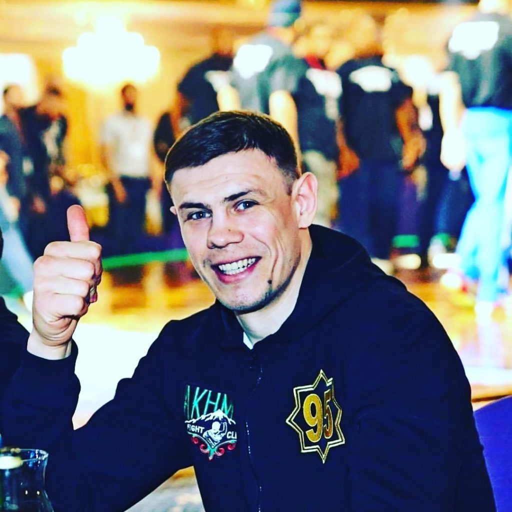 Максим Гришин добился первой победы в UFC
