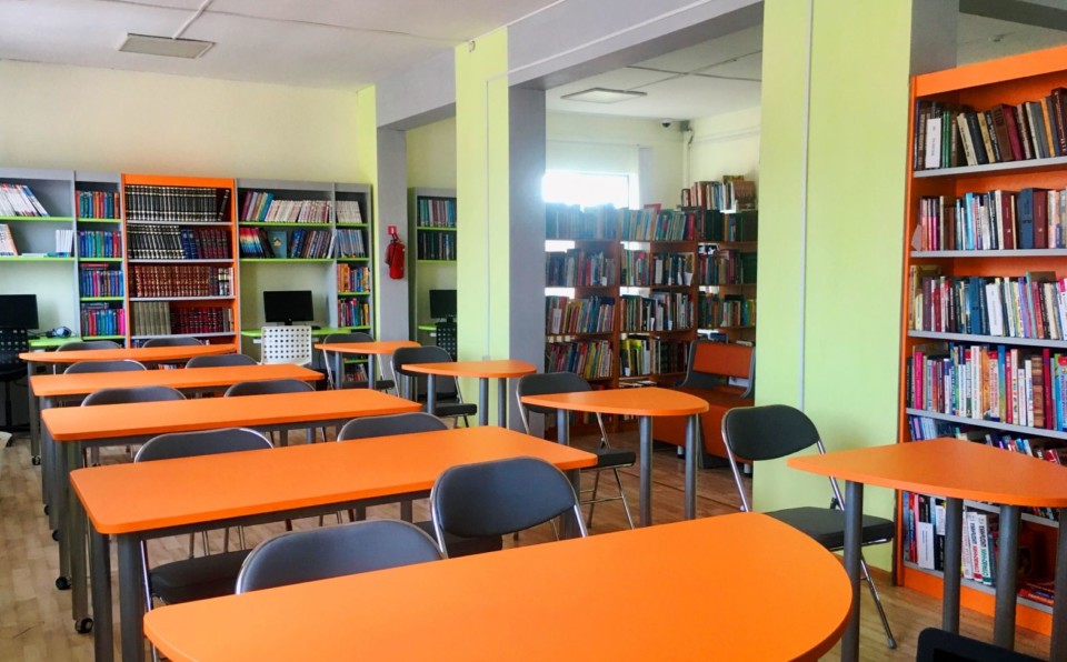 Библиотека 6 Соликамск. Открылась новая Томпонская модельная Центральная библиотека. Четыре модельные библиотеки откроют в Якутии до конца 2023 года.