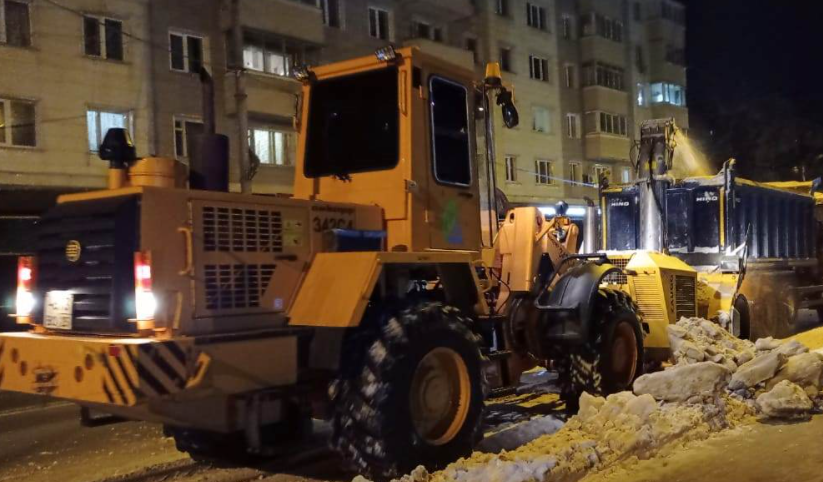 Минвостокразвития выделит 200 млн рублей на дорожную технику для Владивостока