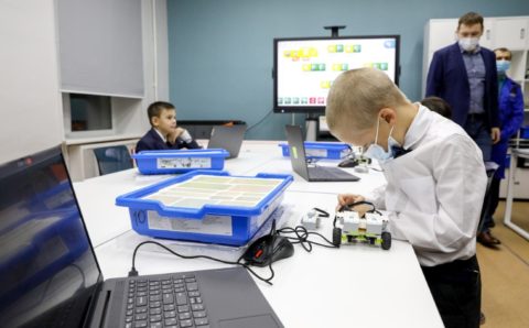 В Якутии запустили мобильный технопарк «Кванториум»