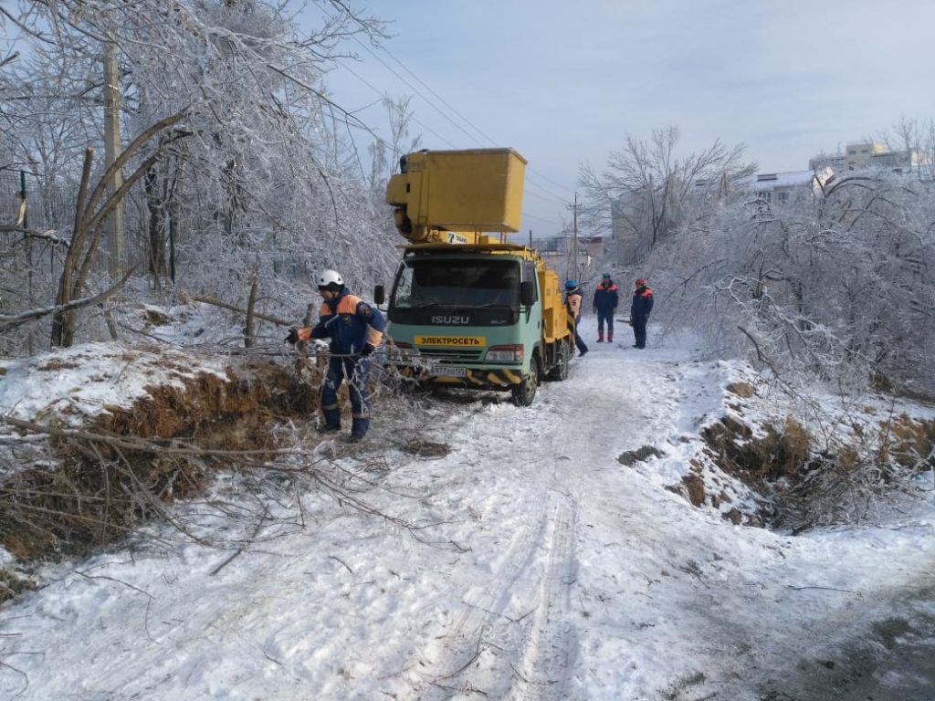 МЧС доставит гумпомощь в пострадавшее от непогоды Приморье