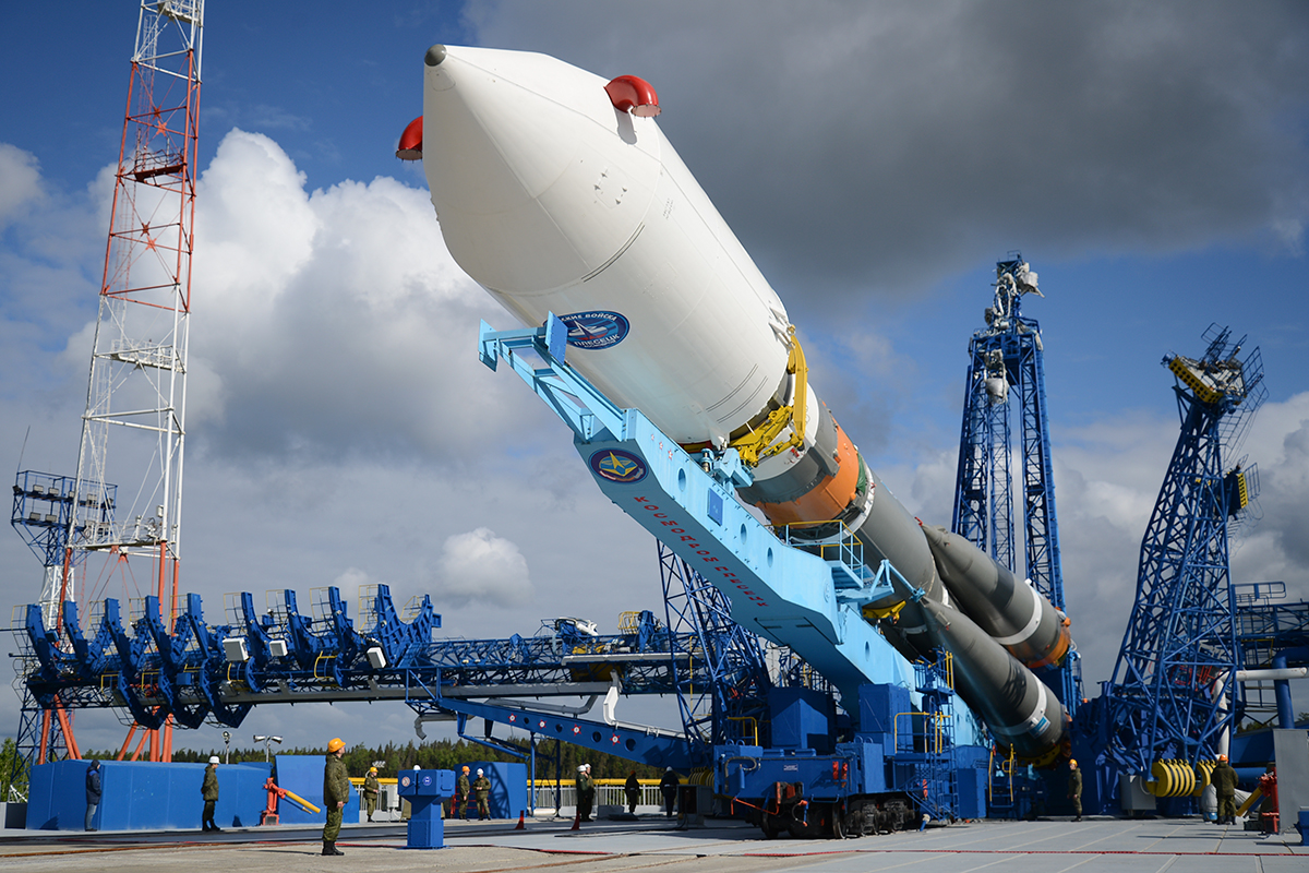 Шойгу проверил подготовку к пуску ракету «Союз-2»
